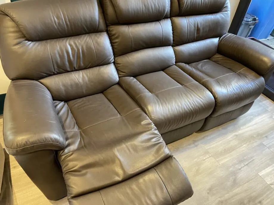 SCS - 3 seater sofa - power double recliner in mocha brown VGC