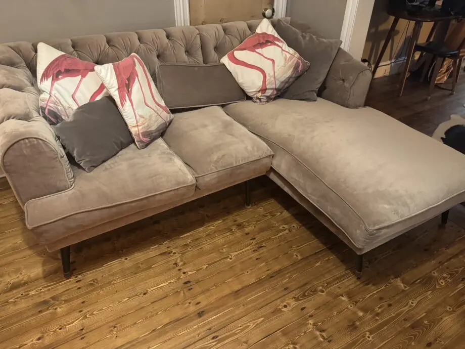 Chesterfield velvet corner sofa