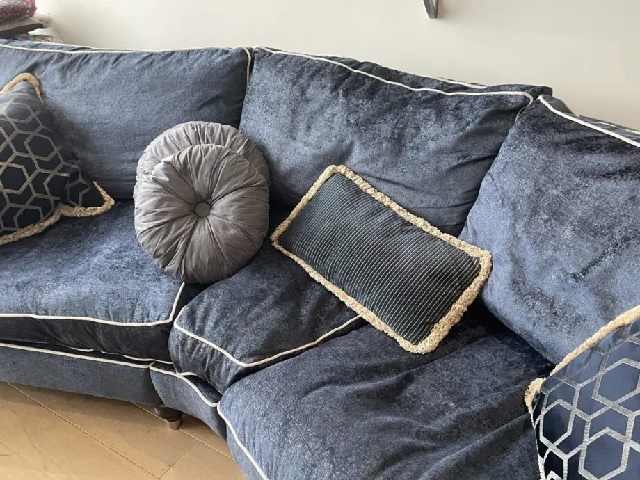 Duresta Harvard Grand 4 seater Split Sofa With Wedge and foot stool (Navy)