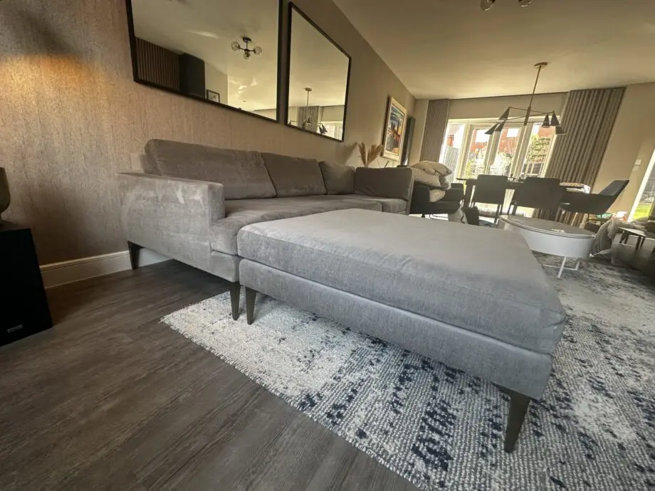 West Elm Andes 3-Piece Right Arm Ottoman Chaise Sofa (274 cm)