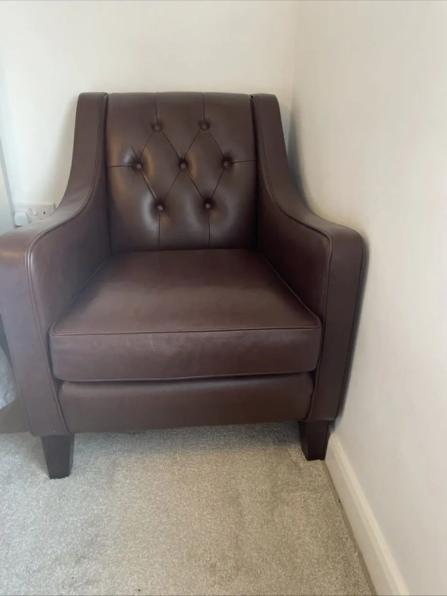 Multiyork grained leather arm chair, brown, dark legs