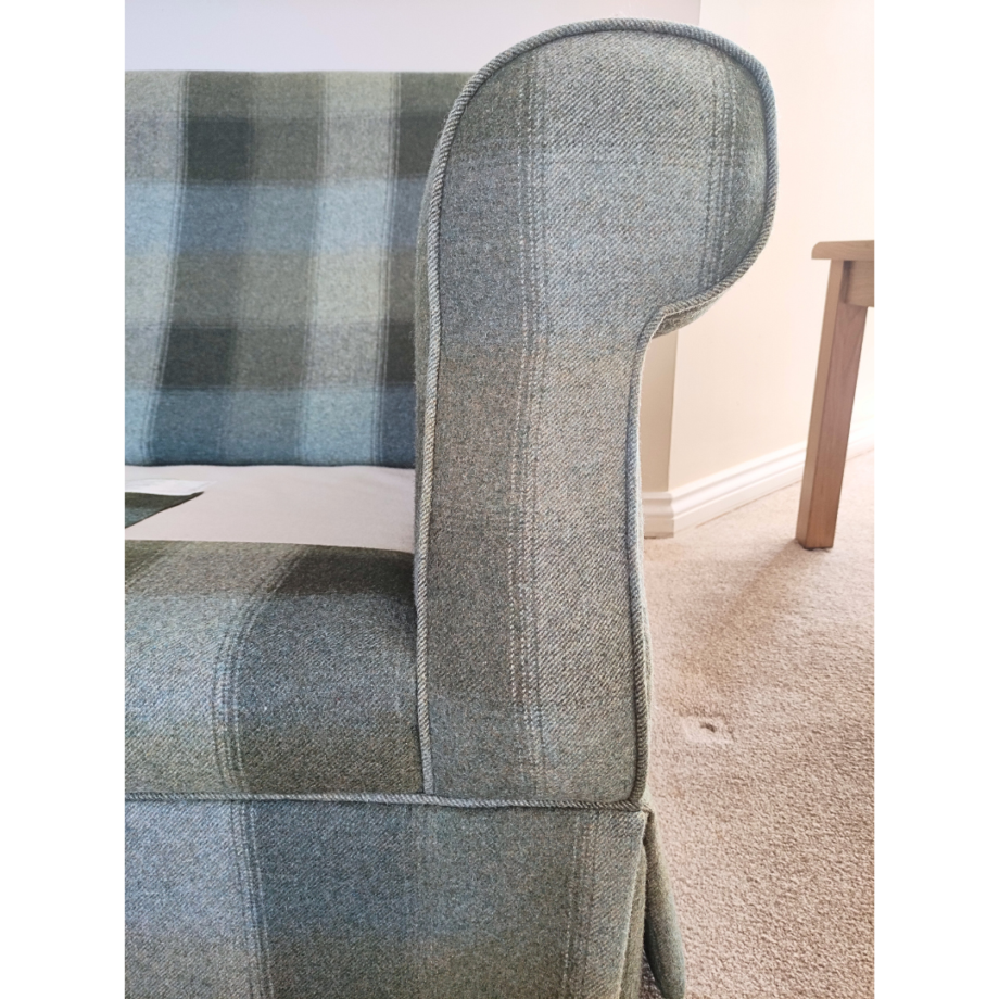 LAURA ASHLEY PADSTOW Small 2 Seater Sofa Excellent Condition