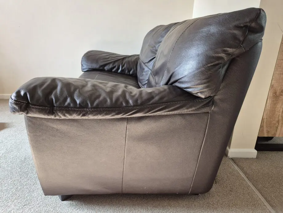 Brown Leather 2 and 3 seater sofa set