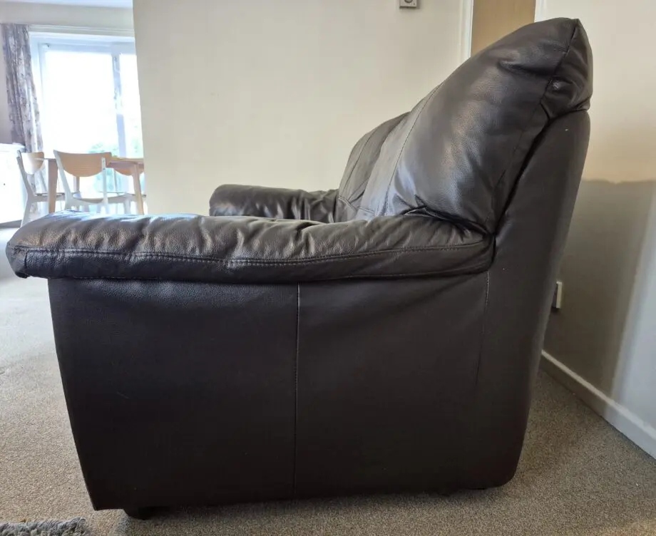 Brown Leather 2 and 3 seater sofa set