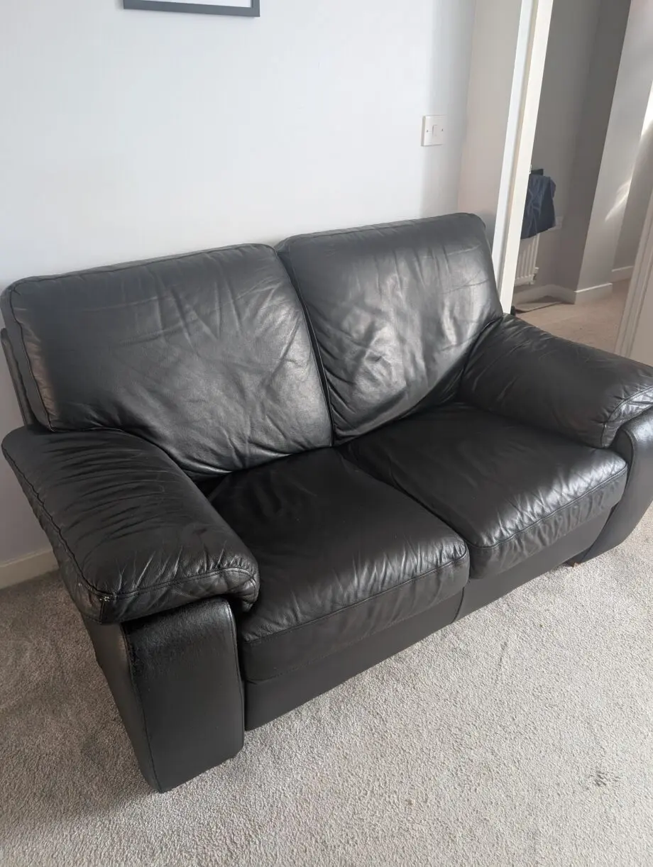 Black Leather Sofas