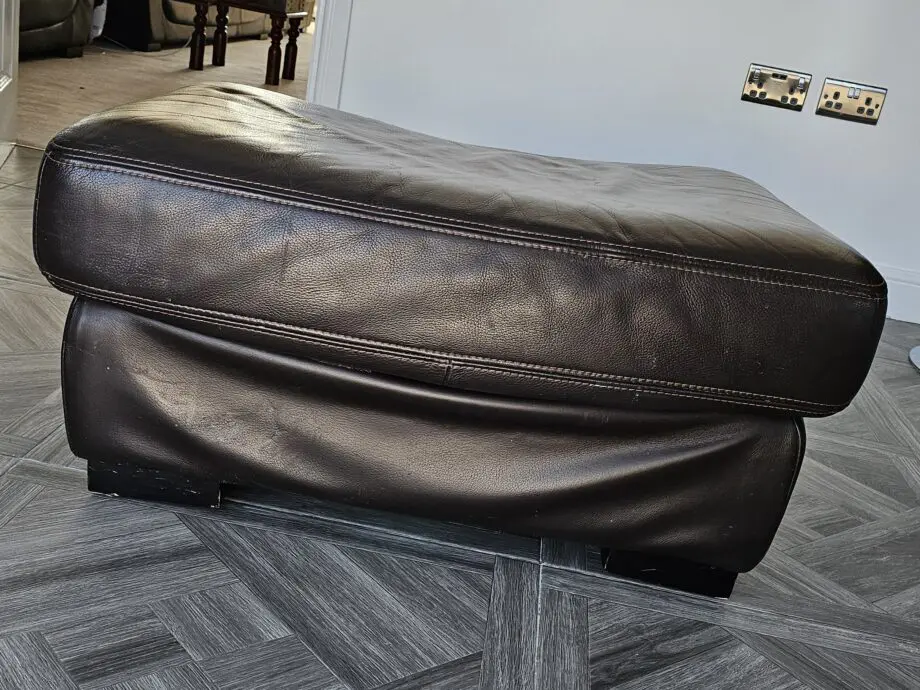 Land of Leather - Black/Brown - 4-Piece Sofa Set