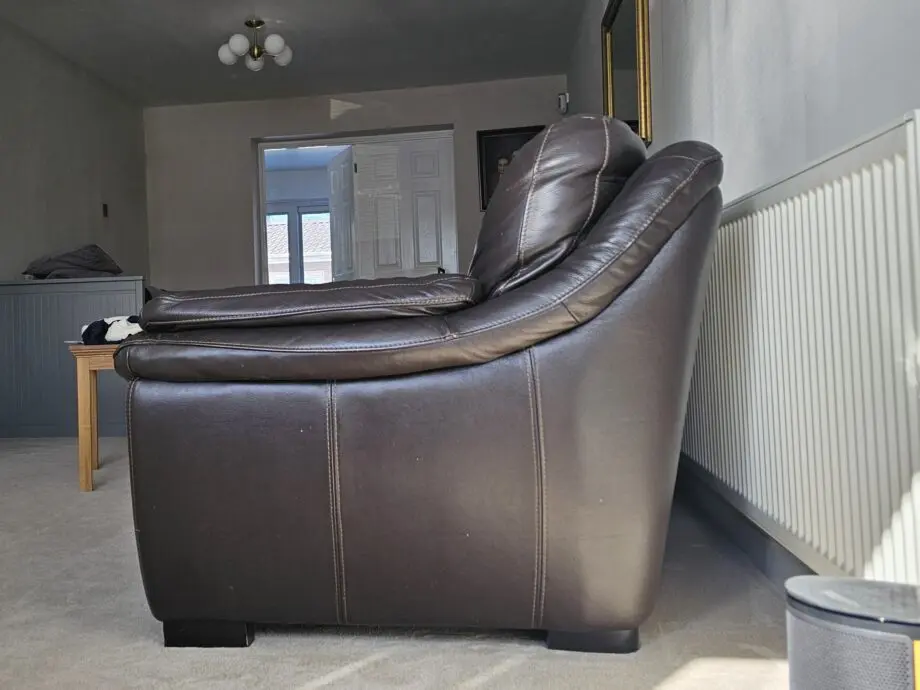 Land of Leather - Black/Brown - 4-Piece Sofa Set