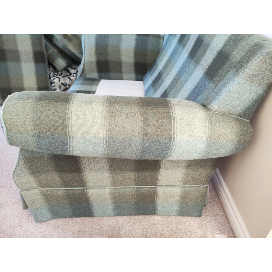 LAURA ASHLEY PADSTOW Small 2 Seater Sofa Excellent Condition