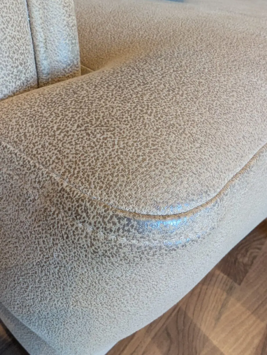 Chesterfield-Style 3-Seater Sofa & Two Wingback Armchairs – 3-Piece Suede Set