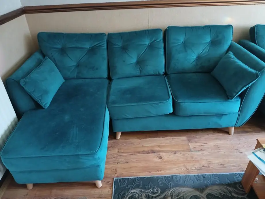 it is in good condition i only got both of them this year i put down the colour down as green as they did not have my colour listed it is marina
