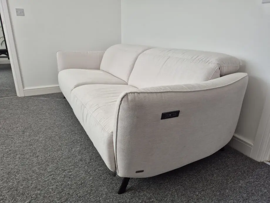 As new / unused - Natuzzi 3 seater and 2 seater sofas