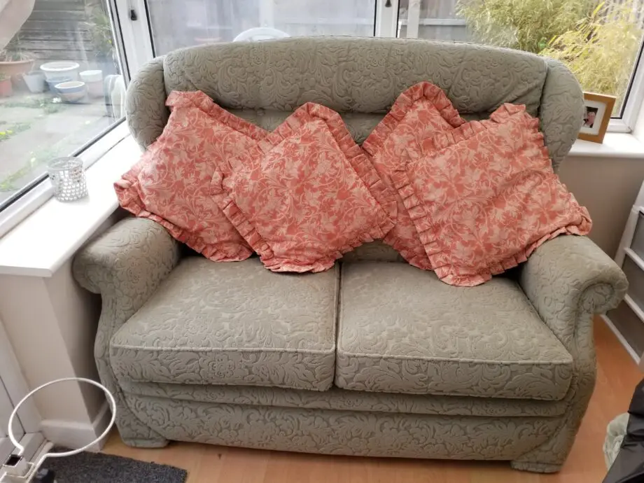 2 seat sofa with 2 armchairs