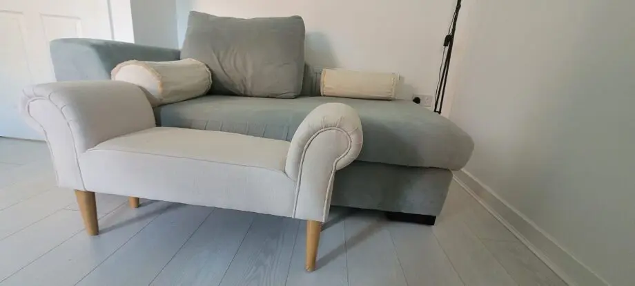 Green Chaise Longue Sofa Green PLUS mini Chaise Longue accompanier