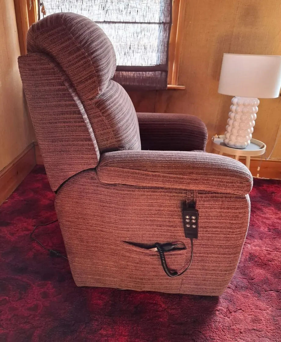 DFS Newbury Rise and Tilt Power Recliner Chair in Chocolate Brown. 3 Motors Lift Chair, Easy Operation.