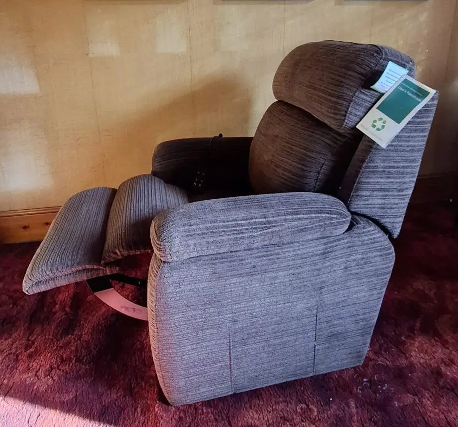 DFS Newbury Rise and Tilt Power Recliner Chair in Chocolate Brown. 3 Motors Lift Chair, Easy Operation.
