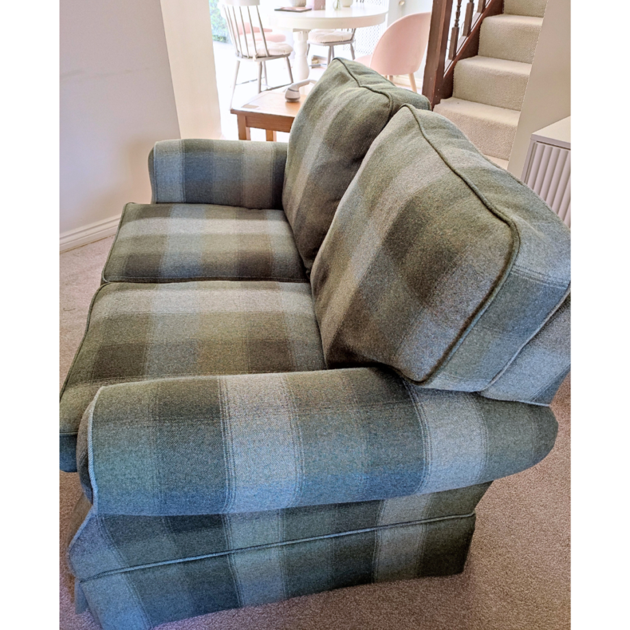 LAURA ASHLEY PADSTOW Small 2 Seater Sofa Excellent Condition