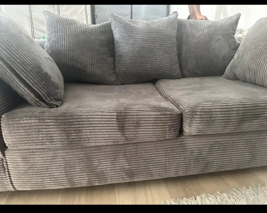 Abakus jumbo cord three seater