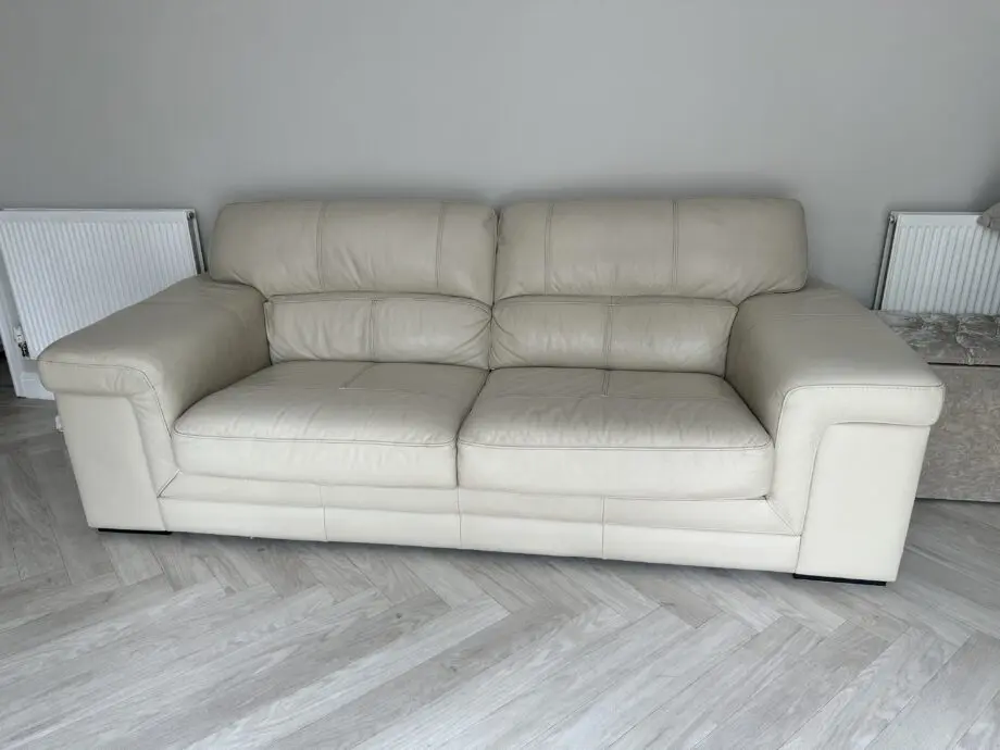 Sisi Italia Cream Leather Sofas