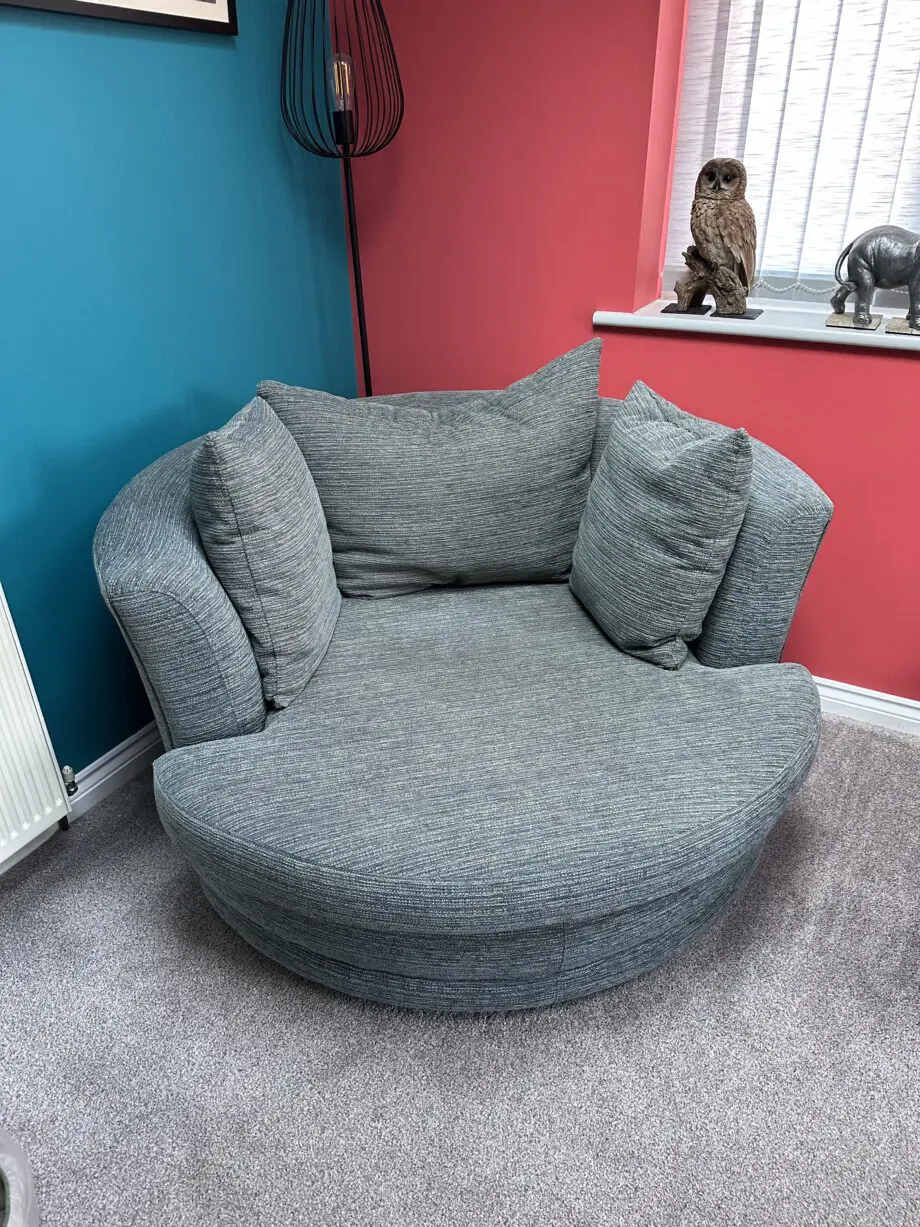 DFS Blue Round Swivel Chair