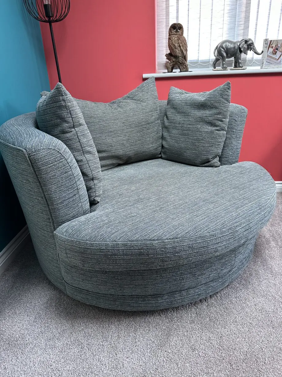 DFS Blue Round Swivel Chair