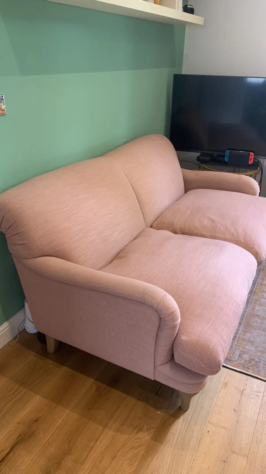 Loaf Pink Linen Pudding Sofa - Medium