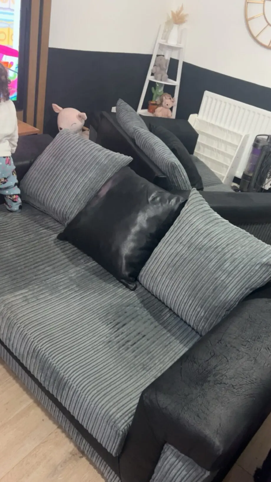 Grey/black 2 seater and 3 seater