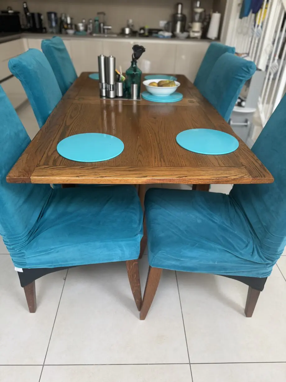 Dining Table & 4 Chairs