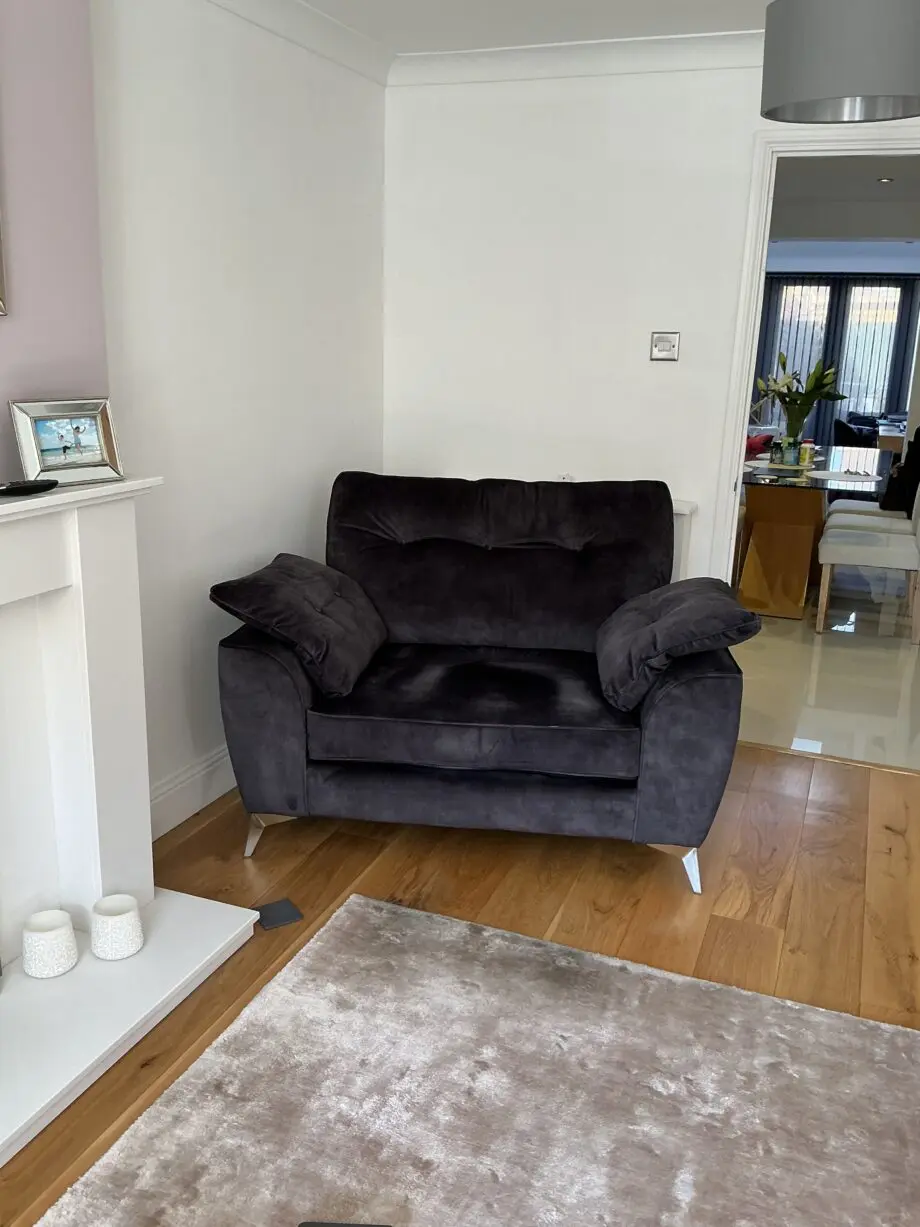 Alstons Savannah charcoal grey button back grand sofa & snuggler