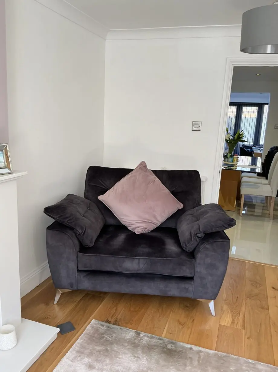 Alstons Savannah charcoal grey button back grand sofa & snuggler
