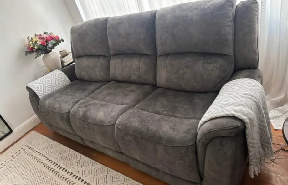 3 seat power recliner and table sofa
