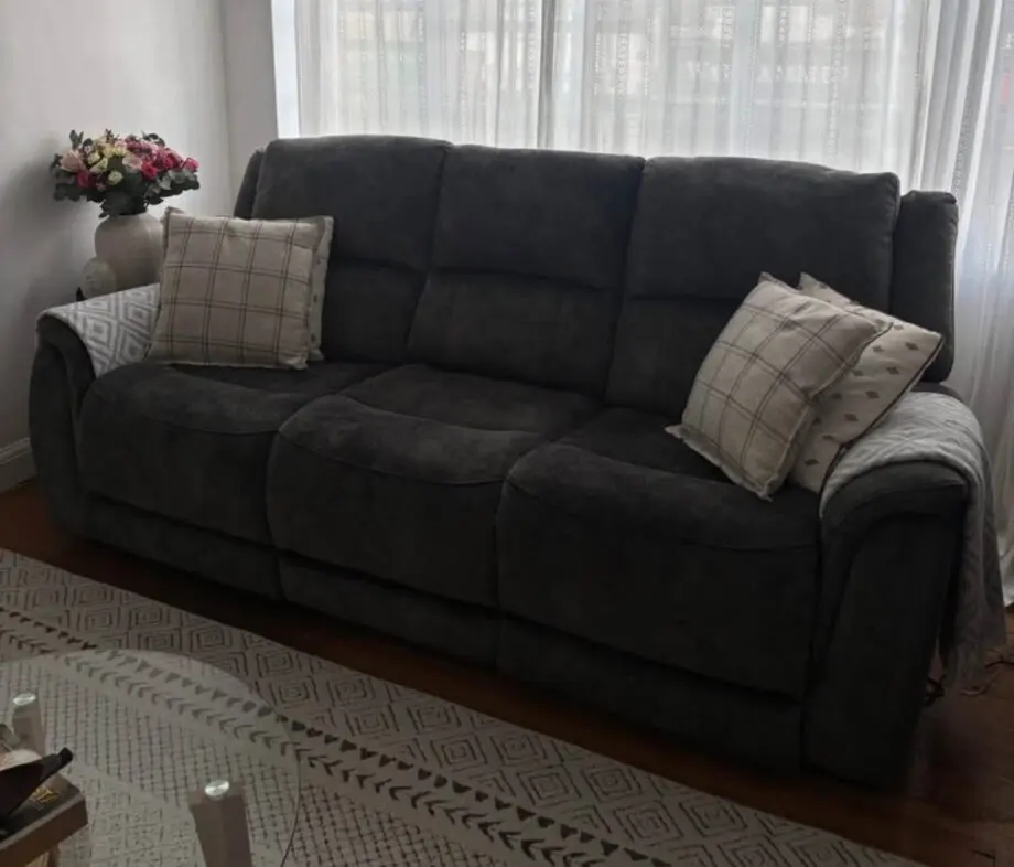 3 seat power recliner and table sofa