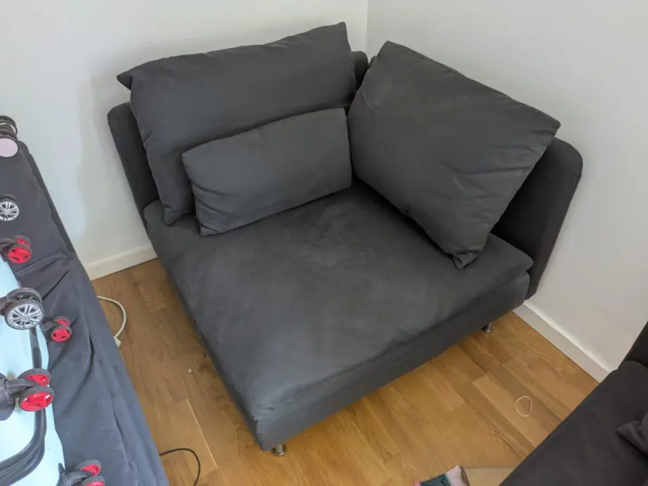 IKea Sofa set dark Grey Suede - becomes queen bed