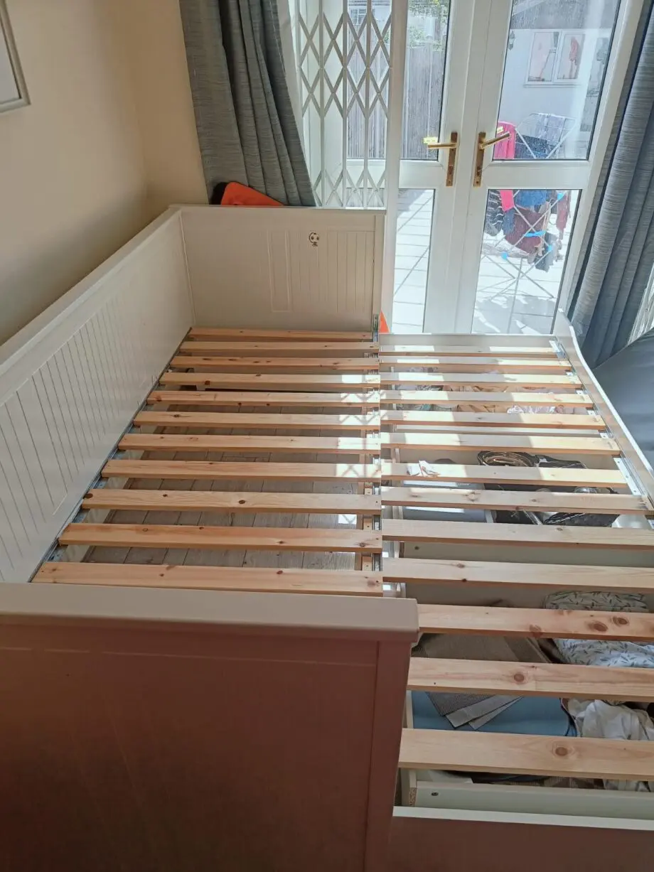 IKEA HEMNES Day-bed with 3 drawer