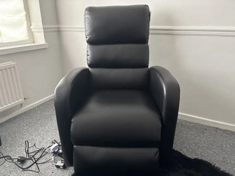 *ACCESSIBLE FAUX LEATHER BLACK RECLINER SOFA* FLEXISPOT XL3: Electric Armchair with Massage and Heating Function