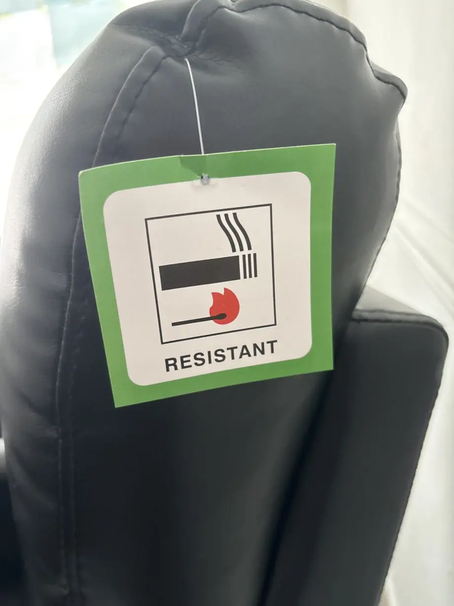 *ACCESSIBLE FAUX LEATHER BLACK RECLINER SOFA* FLEXISPOT XL3: Electric Armchair with Massage and Heating Function