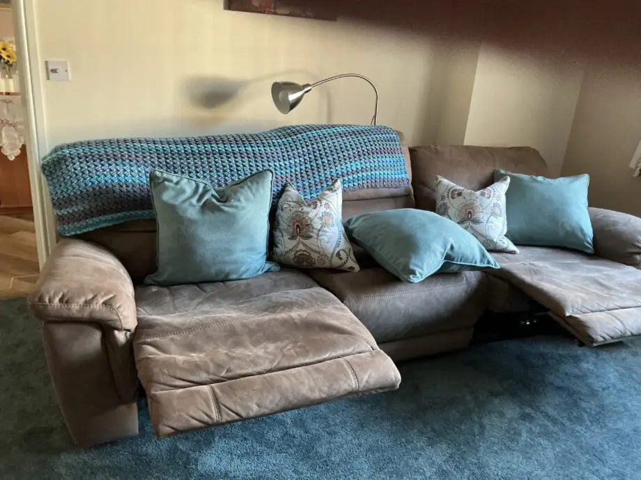 DFS 5 piece settee in beige coffee colour