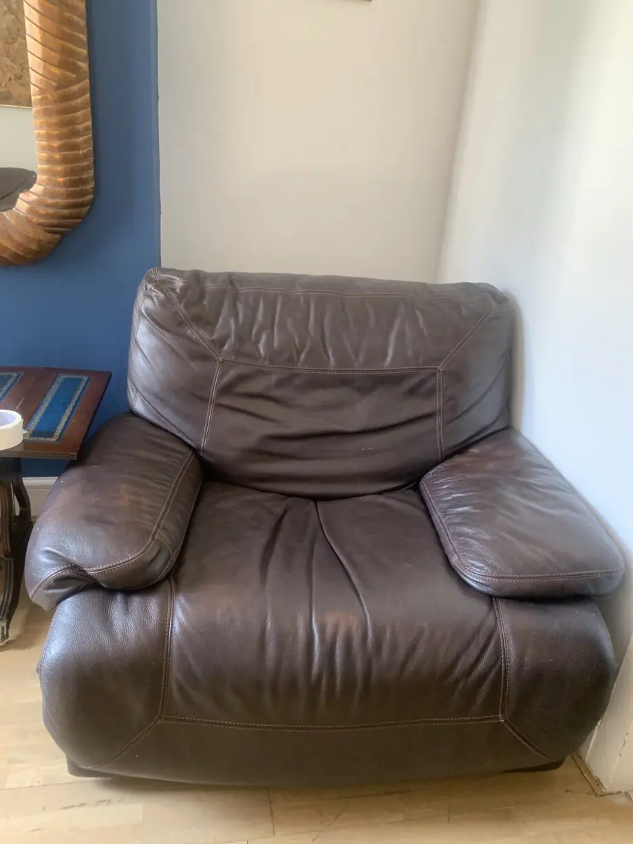 GRAB A DFS BARGAIN LEATHER SUITE THAT COST £6000!!!