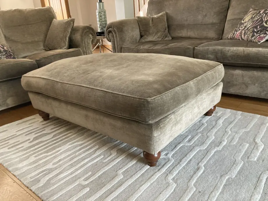 Duresta Waldorf 4 seater 2 seater and foot stall