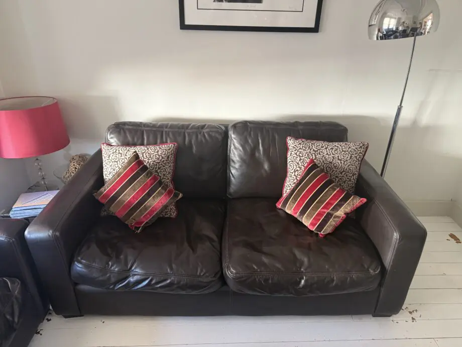 Very Good Condition Brown Leather Sofa Set