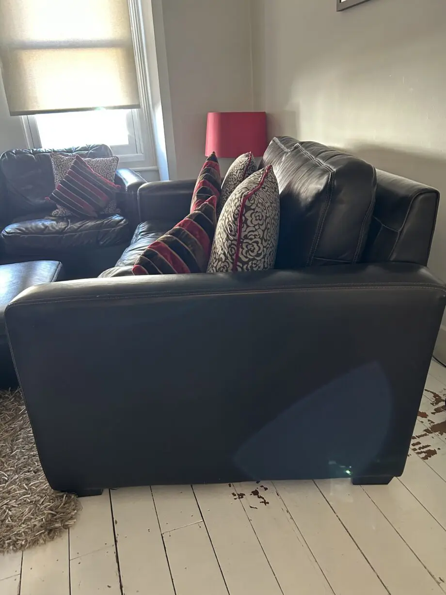 Very Good Condition Brown Leather Sofa Set