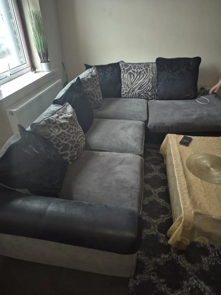 Grey/black corner sofa