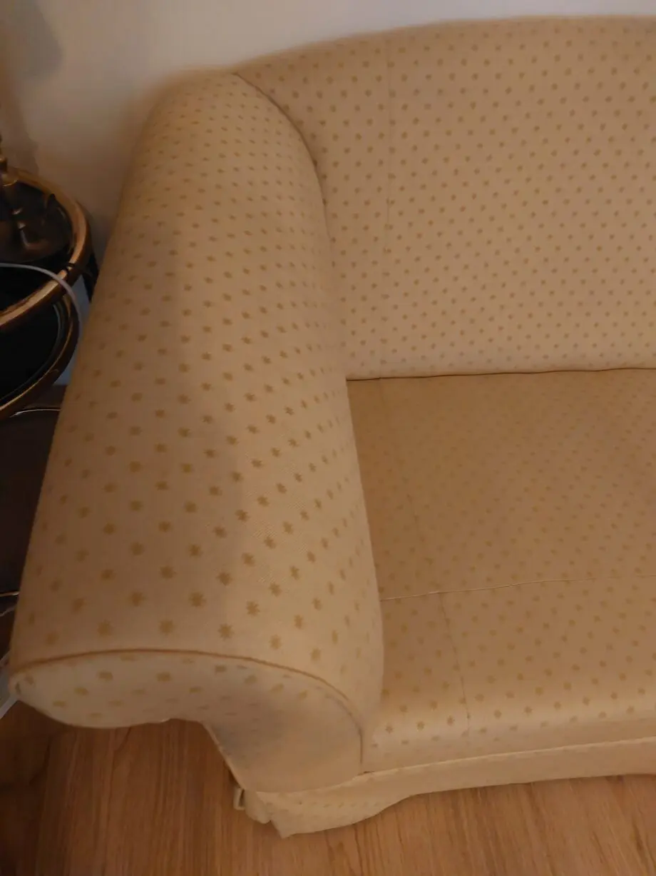 Laura Ashley 3 and 2 seater sofas. Colour cream & gold. But colour is more like a very pale yellow. The photo of the sofa has come out 'slightly' darker in the photo due to the the lack of light in our lounge.