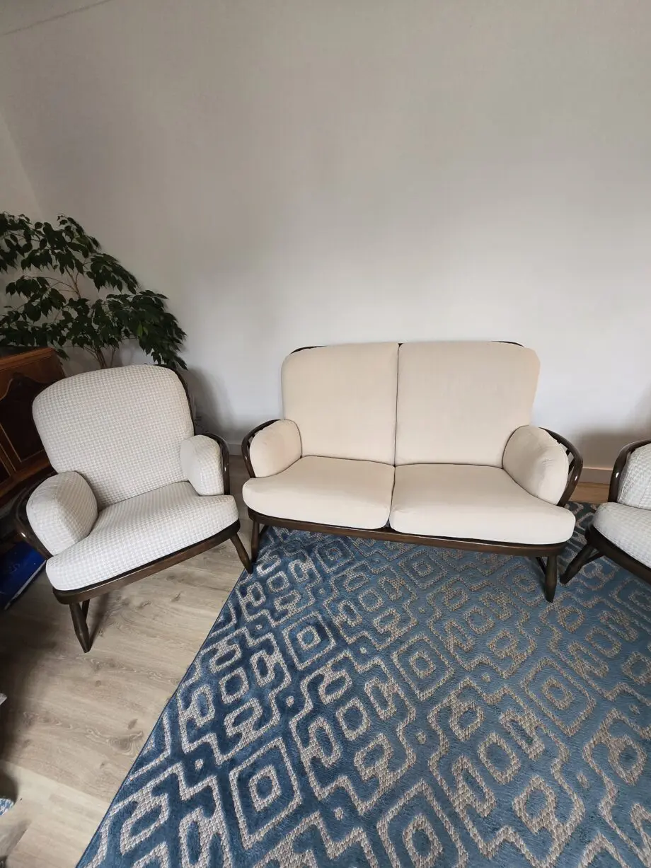 ERCOL 766 Jubilee 2 seat sofa and 2 armchairs - Manufactured 1980s