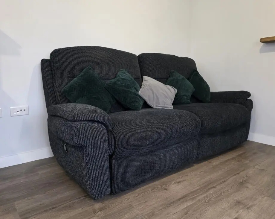 La-z-boy 3 seater power recliner