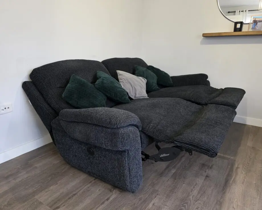 La-z-boy 3 seater power recliner