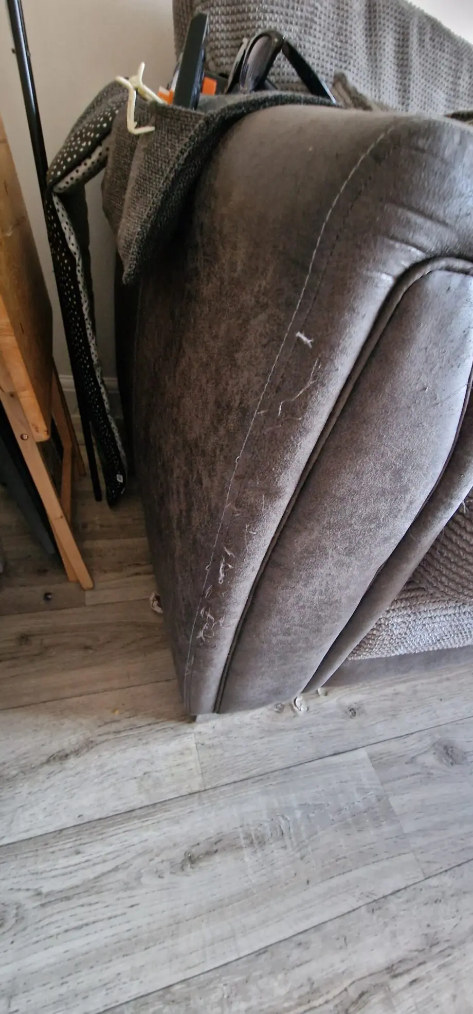 Everett Formal Back 4 Seater Sofa Emerson