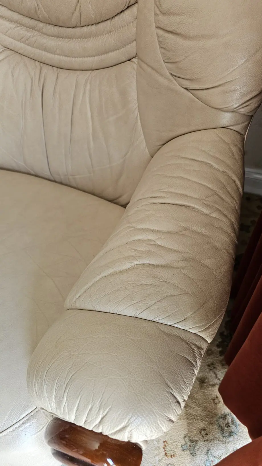 Vineys leather 3 seater sofa