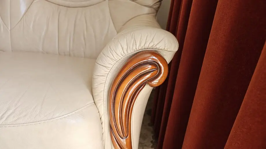 Vineys leather 3 seater sofa