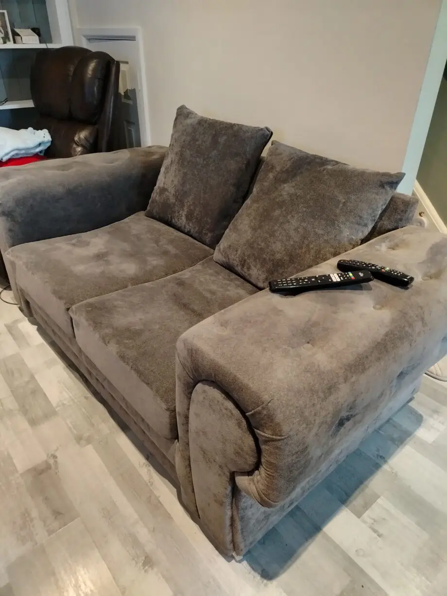 Lovely grey Chenille fabric 2 and 3 seater sofa set