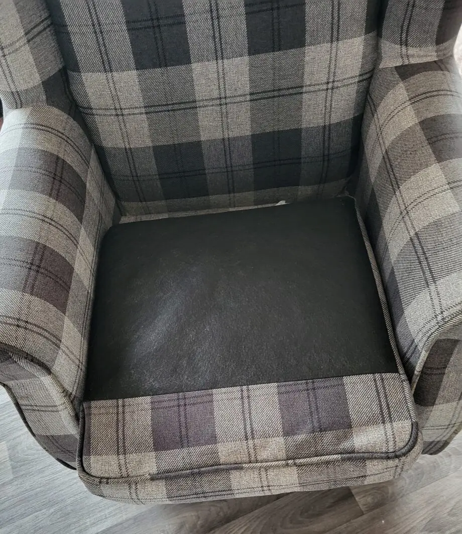 Warmiehomy Winged armchair x 2 Grey tartan pattern.